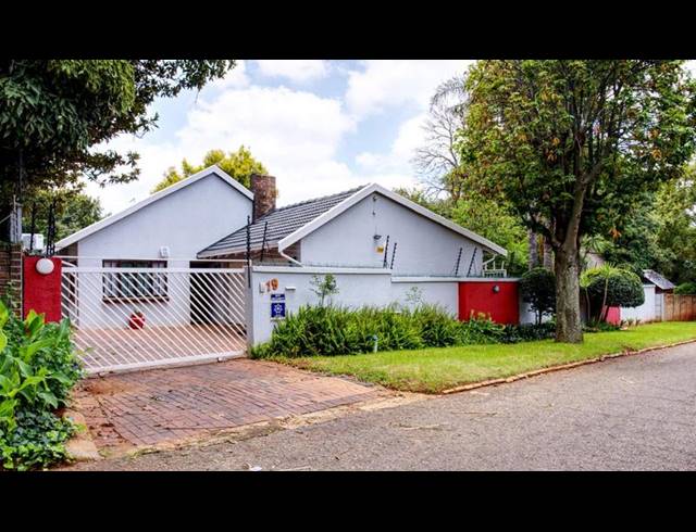 3 BEDROOM HOUSE FOR SALE IN MONTGOMERY PARK
